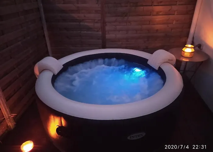 Maison Au Calme Climatisee Avec Spa De Mai A Fin Septembre