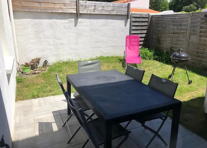Maison Au Calme Climatisee Avec Spa De Mai A Fin Septembre